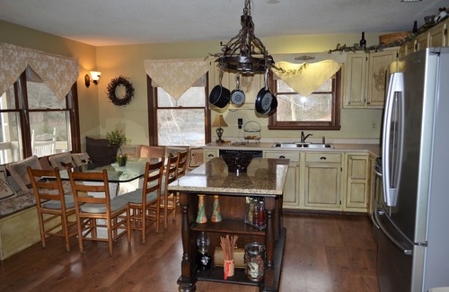 Whittier House | English River Cottage Tuckasegee River 15 minutes away from Cherokee