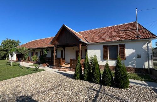 Foieni House | Engstliz House