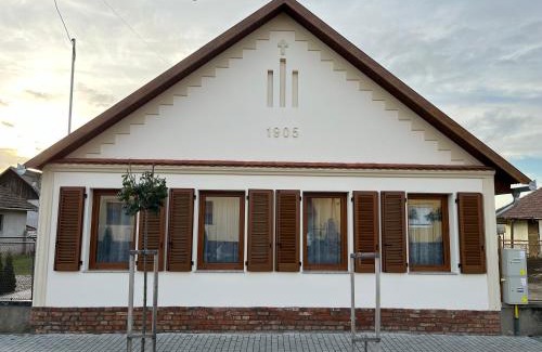 Foieni House | Engstliz House