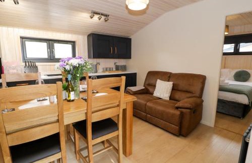 Llanelidan House | Enia Lodge 2
