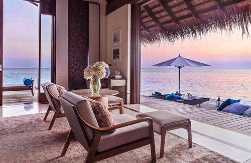 Reethi Rah Hotel | Enjoy a Hassle-Free and Comfortable Stay! On Private Beach, Sea View, Balcony!