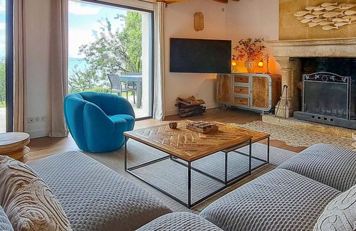 Cricqueboeuf House | Enjoy a magnificent sea panorama in this comfortable vacation home!