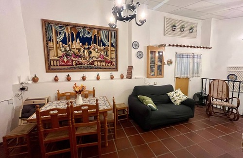 Carcelen Cottage | Enjoy a rural house with a wine cellar and a lot of leisure!