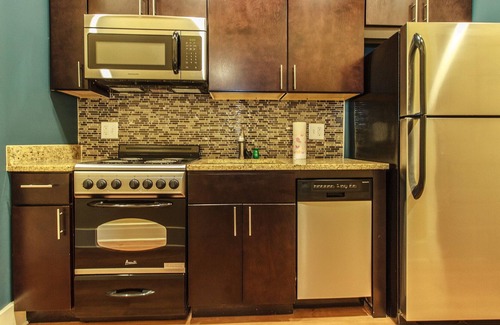 St. Clairsville House | Enjoy a Seamless Blend of Functionality and Style Condo close to Wheeling 208