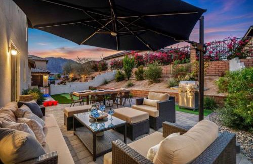 La Quinta House | Enjoy a stay @ Casa de Fore!Play! New Townhome!