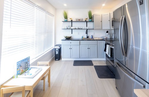Midland House | Enjoy a stylish experience at this centrally-located place.