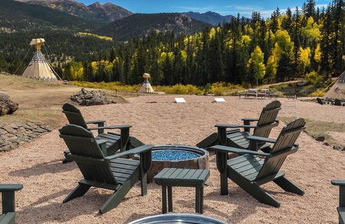 Lake George House | Enjoy a "Weekend in the Wild" in a Conestoga Wagon