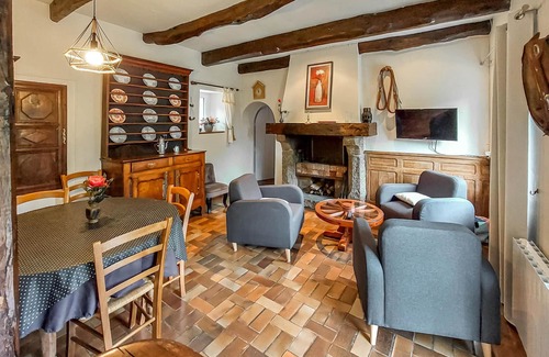 Le Ponthou House | Enjoy an unforgettable time in this idyllically located vacation home with outdoor hot tub.