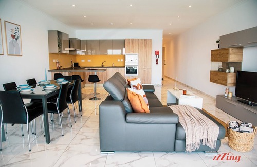 Għadira Apartment | Enjoy Beach Sea Views in a Modern 3 BR APT - 4