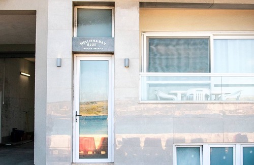 Għadira Apartment | Enjoy Beach Sea Views in a Modern 3 BR APT - 4