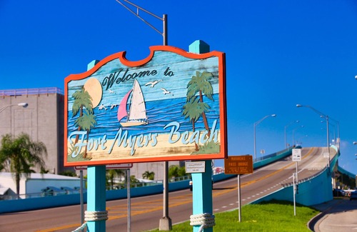 Fort Myers Beach Condo | Enjoy Beautiful Views Of The Gulf Of Mexico on Fort Myers Beach - Vacation Villas 432