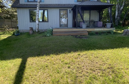 Sturgeon Bay House | Enjoy Breathtaking Sun Rises On The Sandy Lake Michigan Shoreline!