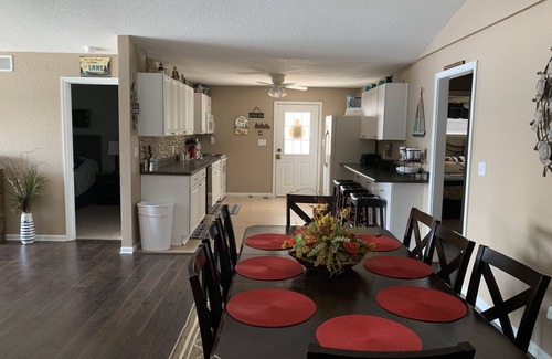 Rocky Mount House | Enjoy Breathtaking Views At This Relaxing Large Family-Friendly Lakehome
