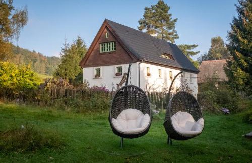 Jablonne v Podjestedi Apartment | ENJOY Cozy HOME Hills & Forest & Views & Gardens & Sauna Whirlpool Bath
