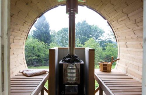 Jablonne v Podjestedi Apartment | ENJOY Cozy HOME Hills & Forest & Views & Gardens & Sauna Whirlpool Bath