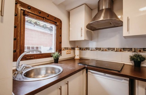 Cudillero Apartment | Enjoy Cudillero in a Marine House at the Seaside