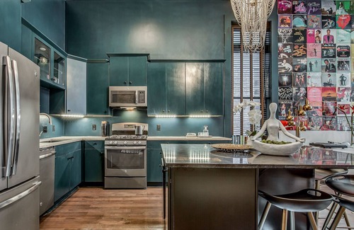 Downtown Nashville Condo | Enjoy extra savings – no rental car needed! Walk to Broadway! Bettye A Loft