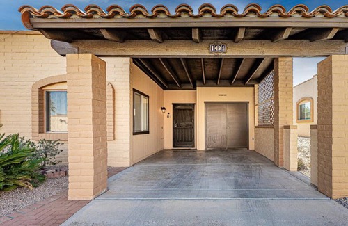 Green Valley House | Enjoy Gorgeous Mountain Views w/Privacy & Southwestern Ambiance Inside and Out!