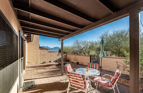 Green Valley House | Enjoy Gorgeous Mountain Views w/Privacy & Southwestern Ambiance Inside and Out!