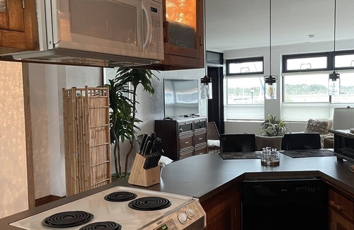 Morehead City Condo | Enjoy Historic Downtown Beaufort, NC - Voted Best Small Town in America