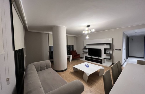 Kagithane Apartment | ★ Enjoy Istanbul at New Luxury w/3BR+2BA Apartment