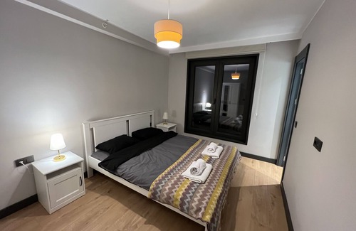 Kagithane Apartment | ★ Enjoy Istanbul at New Luxury w/3BR+2BA Apartment
