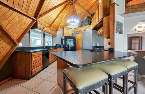 Clermont House | Enjoy lake life at The Dome for remote work, triathlons, or Disney! Relax& Enjoy