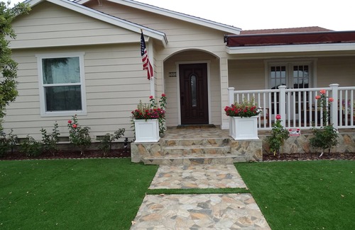 Orange House | Enjoy Old Towne Orange/Disneyland/Beaches/Chapman University