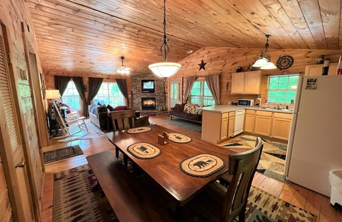 Zionville Cabin | Enjoy peaceful beauty with View, Hot Tub, Privacy!