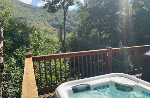 Zionville Cabin | Enjoy peaceful beauty with View, Hot Tub, Privacy!