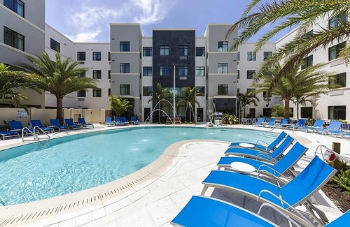 Naples Apartment | Enjoy Poolside Cocktails and BBQ at Cozy Studio Near Marco Island - Moments Away