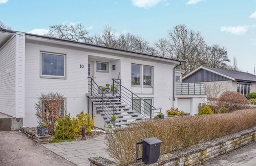Lyckeby Apartment | Enjoy relaxing days in a lovingly designed holiday apartment with sauna.