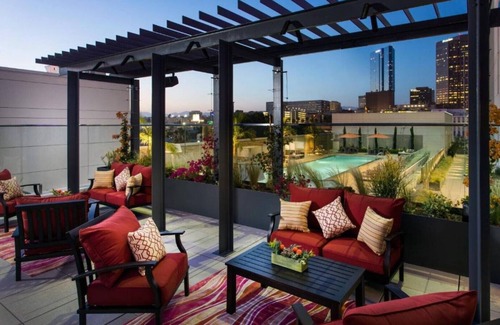 Downtown Los Angeles House | ENJOY RENOVATED SUITES AT OUR DOWNTOWN L.A. LIVE HOTEL