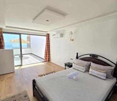 Taddart House | Enjoy rooftop