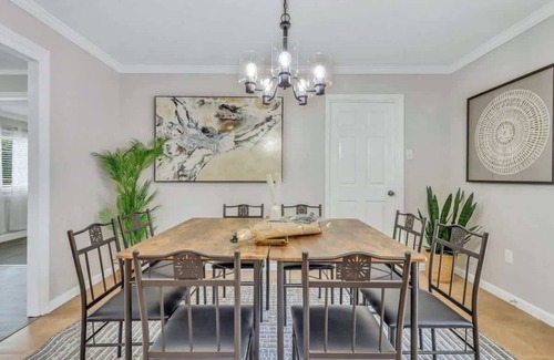 Pooler House | Enjoy Savannah 4BR w/King Bed