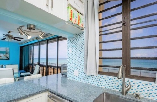 Frederiksted Condo | Enjoy Serenity by the Sea! Wake up and swim in the Caribbean Sea!