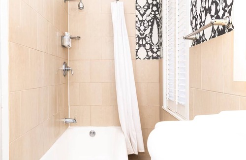 Historic District Hotel | Enjoy Stepping Back in Time at Charming Hotel in Annapolis - Pet-Friendly!