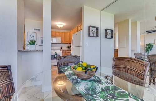 Kihei Condo | Enjoy Stunning Ocean Views From Living Room & Lanai, Bright Beautiful Condo