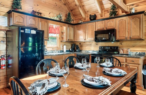 Pigeon Forge Cabin | Enjoy Summer vacation at 1Amazing view n