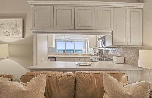 Park Shore Condo | Enjoy sweeping Gulf views in this 12th floor condo - CL1203