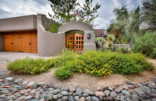 Scottsdale House | Enjoy the Arizona desert with Elegant living and all the comforts of home