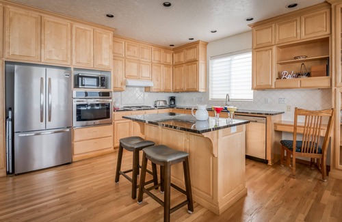 Gleneden Beach House | Enjoy the beach from this Ocean Front home with a Hot Tub and Large Deck