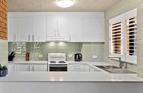 Sawtell Apartment | Enjoy the convenience of this two bedroom ground floor apartment close to the beach.