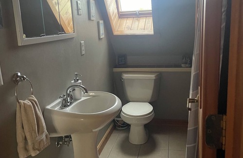 Viroqua Cabin | Enjoy the county life with great views and a very peaceful setting.