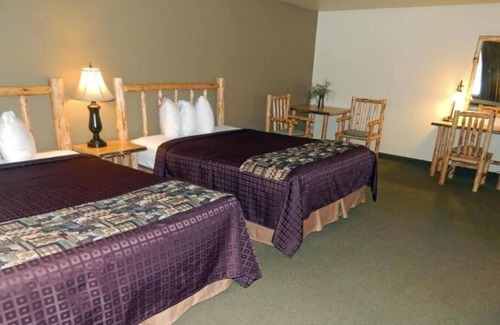 Ponderay House | Enjoy The Gem State On A Budget! 2 Affordable Units In Idaho's Panhandle.