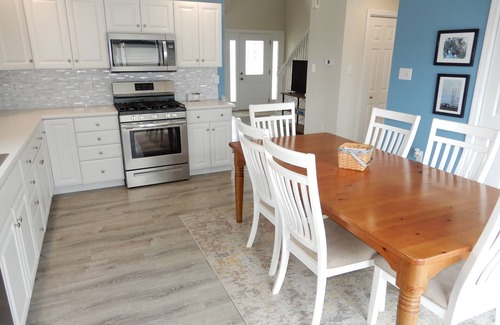 Wildwood Crest House | Enjoy the PEACE and QUIET of the WEST SIDE of DIAMOND BEACH!
