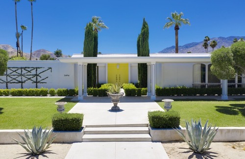 Indian Canyon House | ENJOY THE QUINTESSENTIAL PALM SPRINGS EXPERIENCE AT THE ICONIC LEAR HOUSE