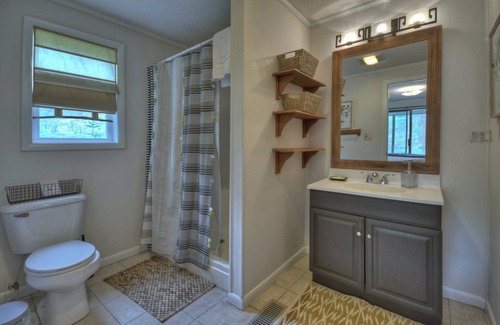 Blue Ridge Cottage | Enjoy the seclusion with a private pond & Toccoa River in your backyard!