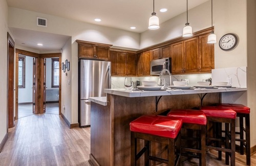 Woodwinds House | Enjoy the Summer in Mammoth Lakes! Townhome with 2 Private Decks, Hot Tub, Fireplace and Grill!