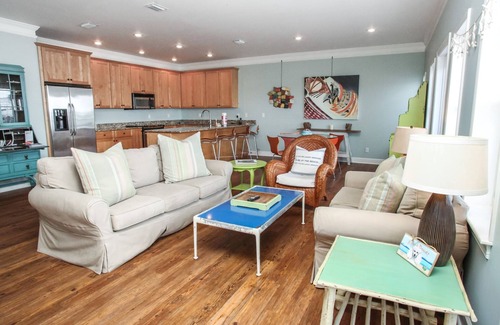 Historic Downtown Apalachicola Condo | Enjoy the sunrise over the Apalachicola River.